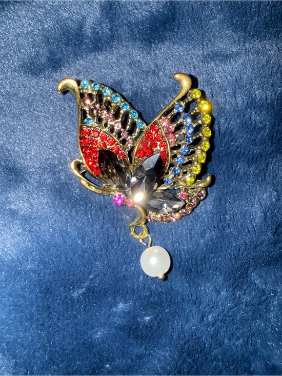Jewelry - Brooch Multicolor Set In Gold Crystal Butterfly Pin with Pearl Drop #12